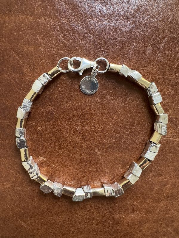 Regal Plumes Bracelet - Image 2