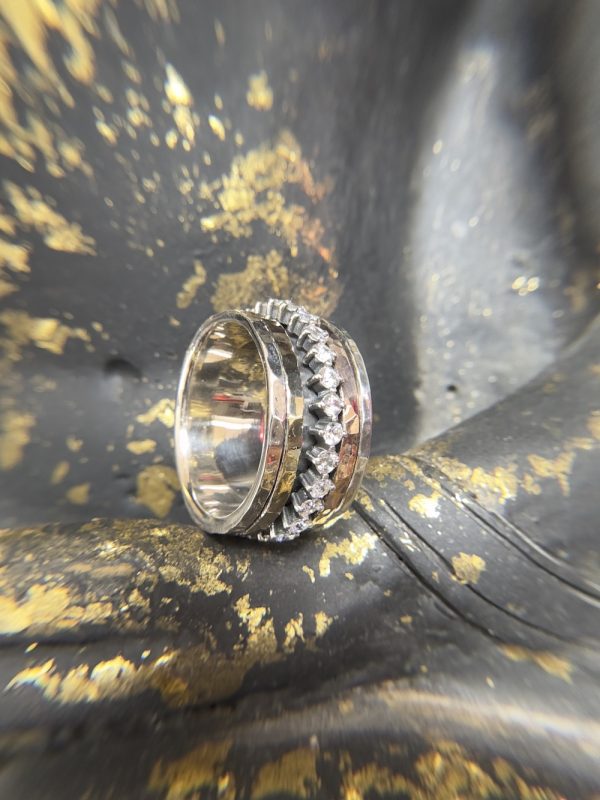 Valentina Spinning Ring - Image 5