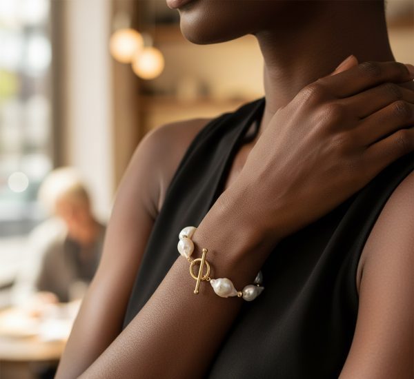 Margot Baroque Pearl Bracelet - Image 3