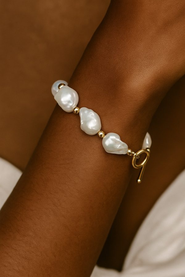 Margot Baroque Pearl Bracelet - Image 5