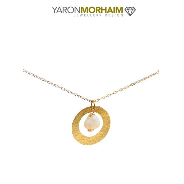 Timeless Elegant Pearl Necklace - Image 2