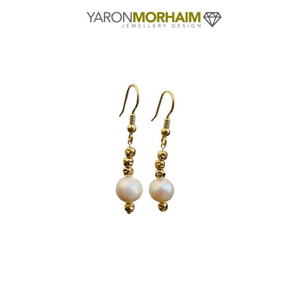 Baroque Pearl Elegance Earrings - Image 4