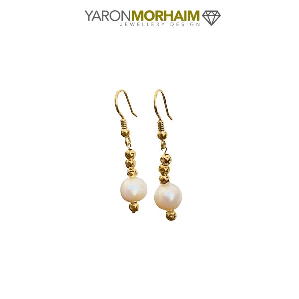 Baroque Pearl Elegance Earrings - Image 5